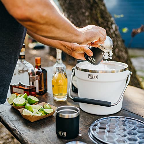 YETI - Cubeta para hielo y bebidas, capacidad para 6 botellas de cuello largo o 3 botellas de vino