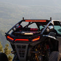 Rigid Industries – Chase orientado hacia atrás, 27 Modos, 5 Colores Barra de luz LED de 28 Pulgadas, Montaje en Tubo (901801)