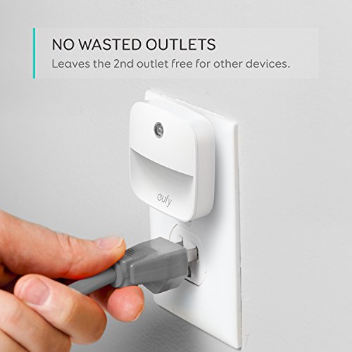 eufy Lumi - Luz nocturna LED de luz blanca cálida, sensor de atardecer hasta el amanecer, dormitorio, baño, cocina, pasillo, escaleras, eficiencia energética, compacta